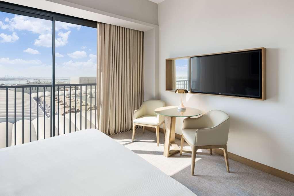 Vida Beach Resort Marassi Al Bahrain Manama Room photo A guest room at the Hilton London Heathrow