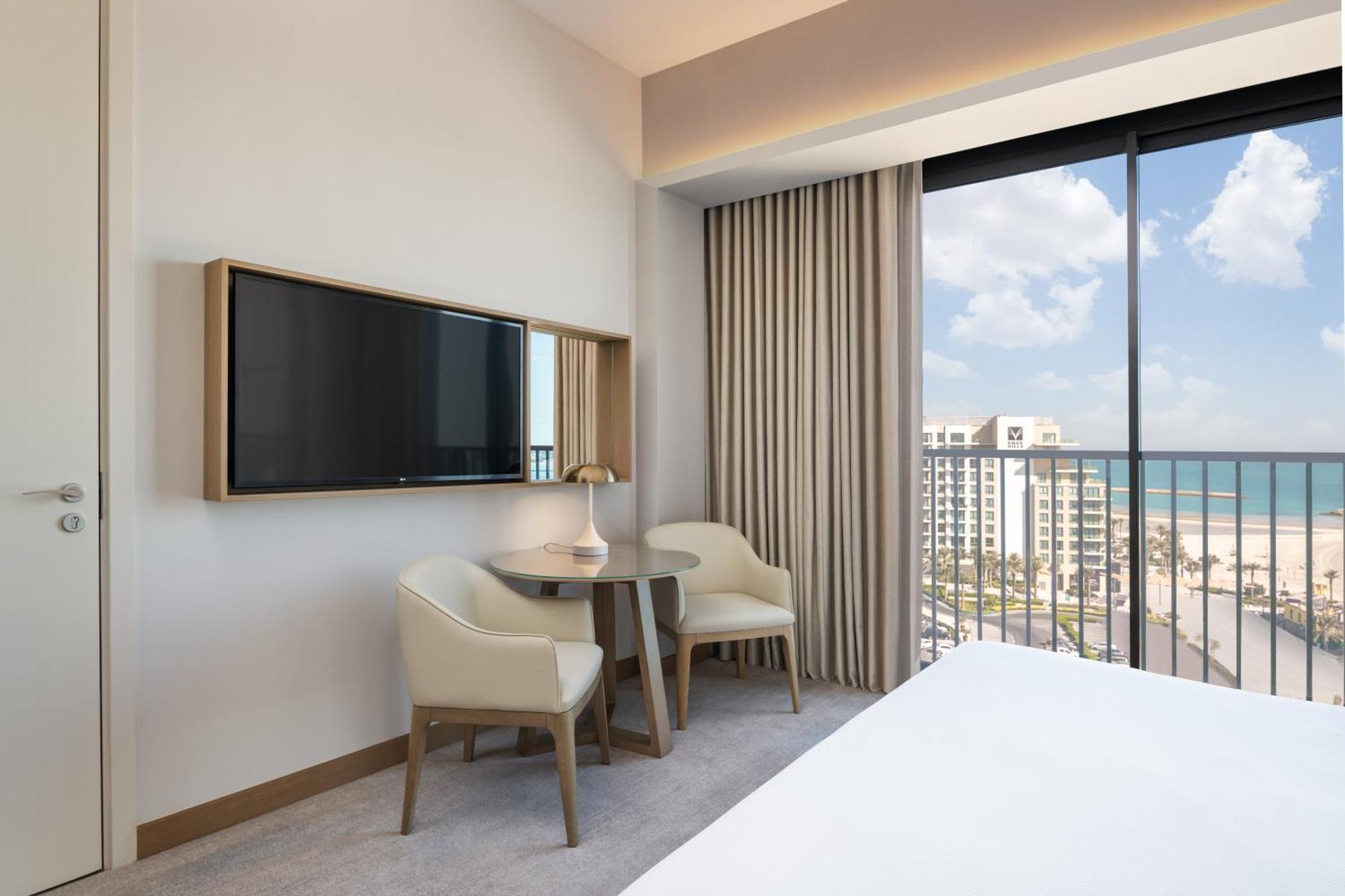 Vida Beach Resort Marassi Al Bahrain Manama Exterior photo A guest room at the Hilton Tel Aviv